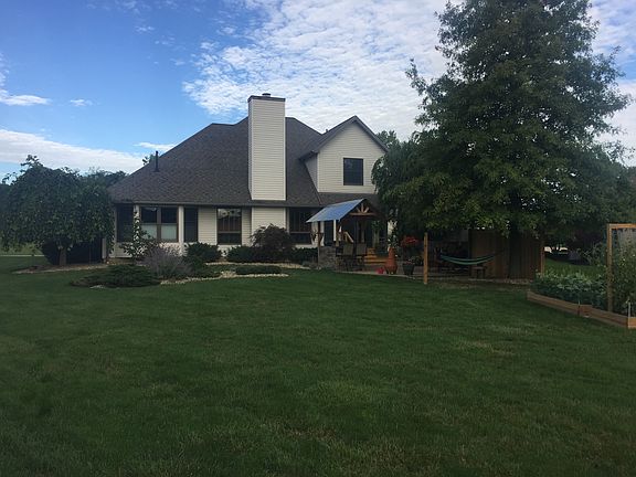 5th image of 718 Tracht Meadows Dr