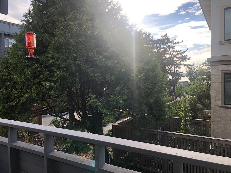 Balcony 1st floor with partial view of Washington Lake.