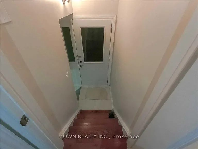 234 Roywood Dr — Photo 2