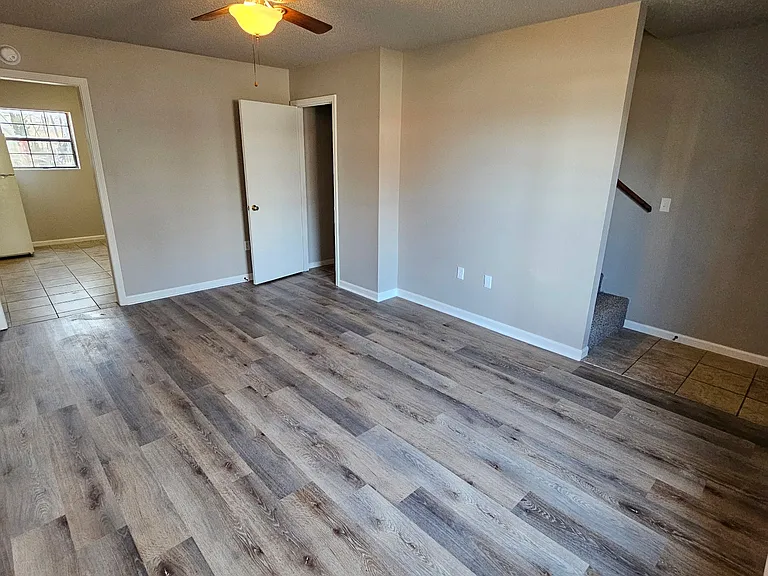 105 S 8th St #107 — Photo 3
