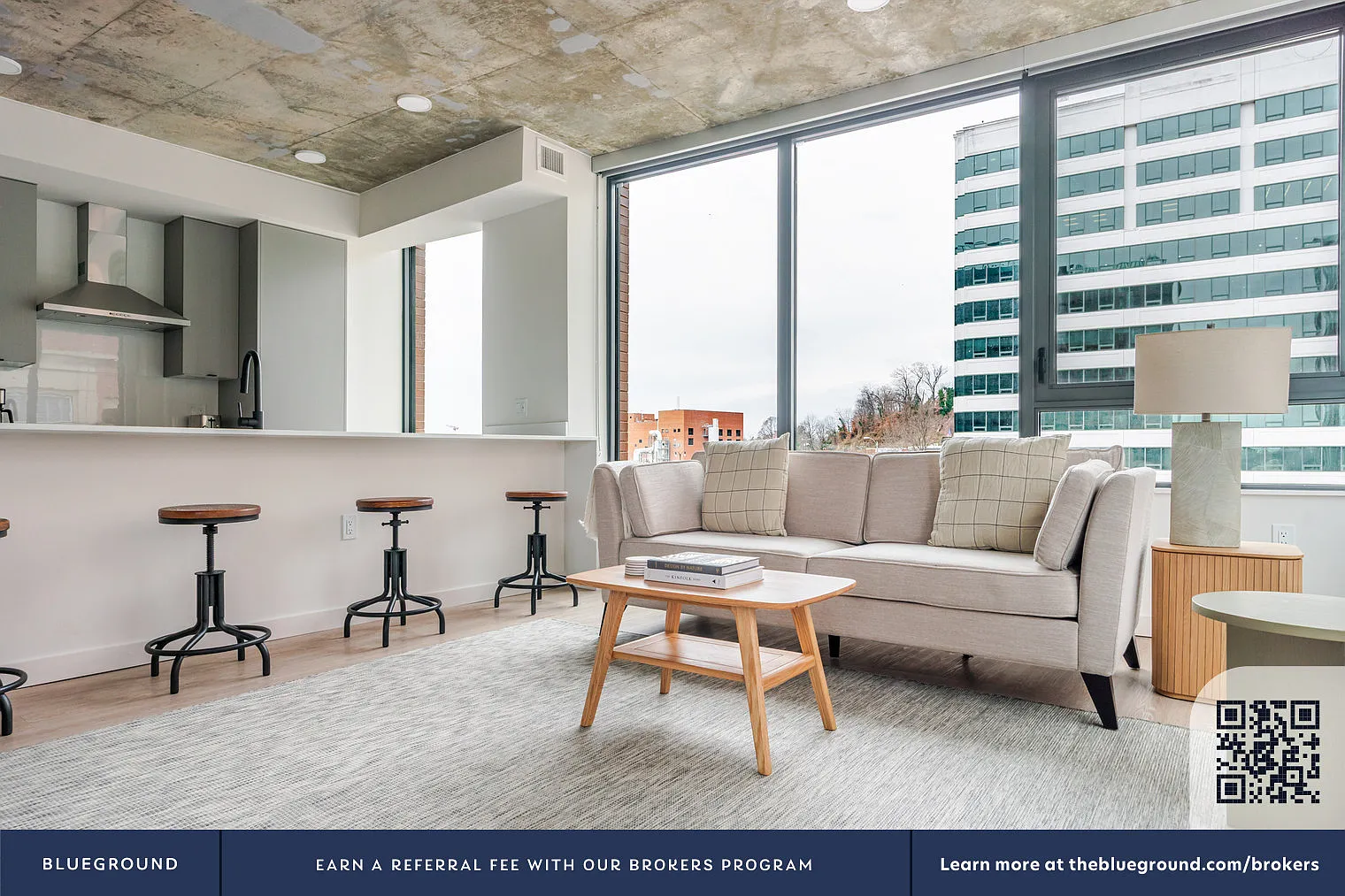 2 bed, 2.0 bath, 1067 sqft, $3,930 — Photo 3