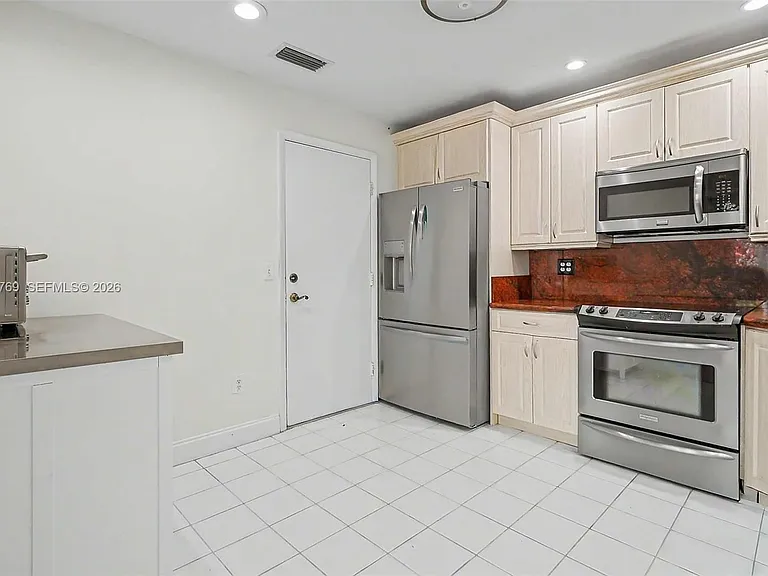 10994 Neptune Dr #10994 — Photo 17