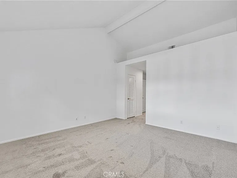 64 Willowood — Photo 23