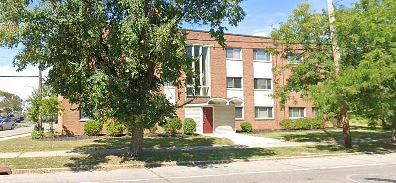 1st image of 18051 Lakeshore Blvd #304