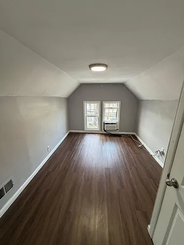 528 Court St #3 Photo 1