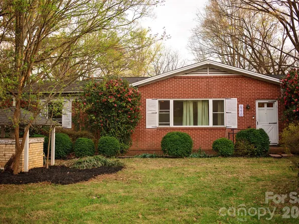 6210 Grove Park Blvd, Charlotte, NC 28215