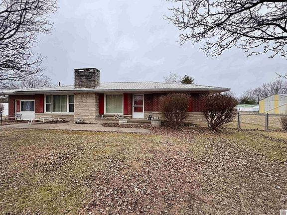 2nd image of 1549 Husbands Rd