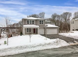 4941 Chatonka Trl NE, Prior Lake, MN 55372