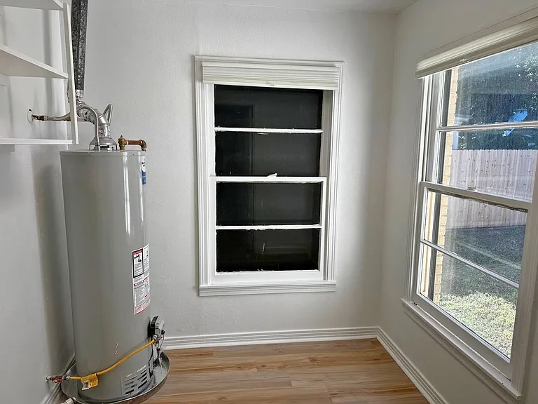 2412 Dartmouth St — Photo 44