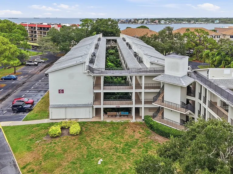 2700 Bayshore Blvd #6200 — Photo 30