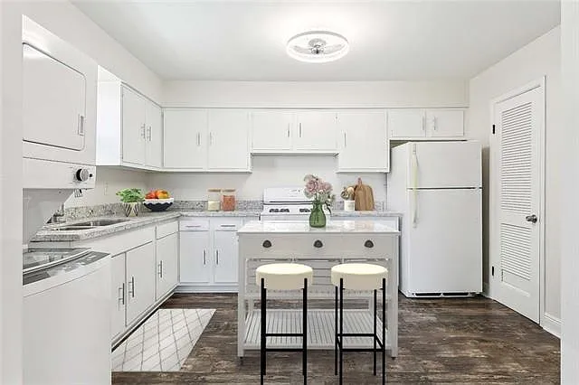 2905 Carondelet St #4 — Photo 2