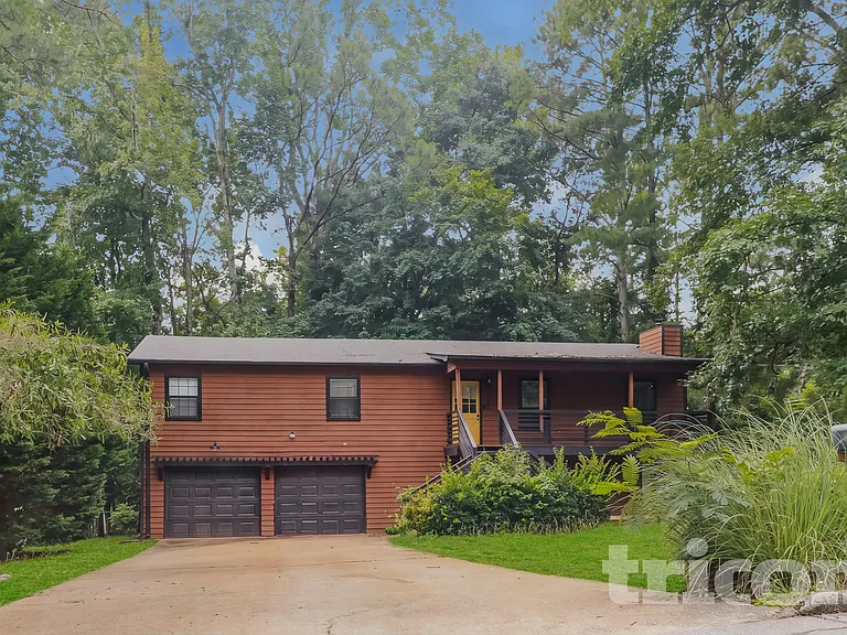 4305 Treeline Way — Photo 2