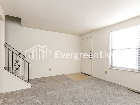 5th image of 8040 Mount Everest St