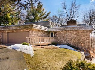 10249 Chicago Cir, Bloomington, MN 55420