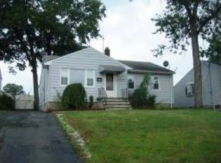 143 Park Ave, Iselin, NJ 08830