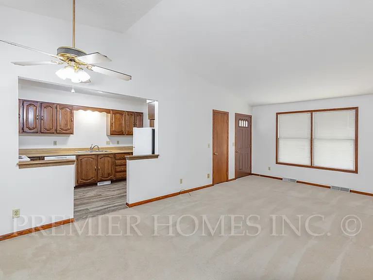 151 E Jones St #C — Photo 4