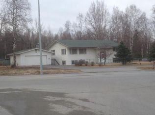 2820 De Armoun Rd, Anchorage, AK 99516