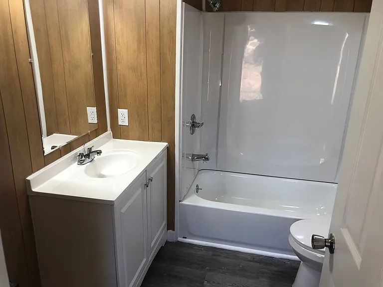 1690 Oakdale Dr — Photo 9