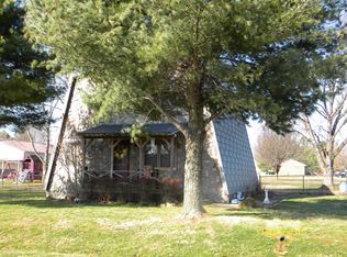 600 Village Square Rd, Morganfield, KY 42437