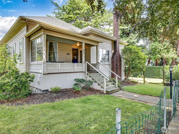 436 Lincoln Street, Port Townsend, WA 98368