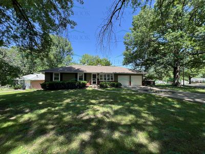 8820 E 84th Ter, Raytown, MO, 64138