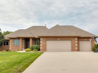 5590 NW 3rd Ct, Des Moines, IA 50313