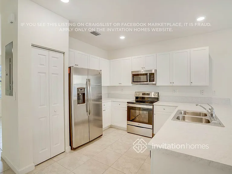 3373 W 105th Ter — Photo 7