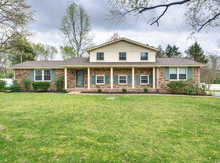 8121 Suzanne Dr, Brentwood, TN 37027