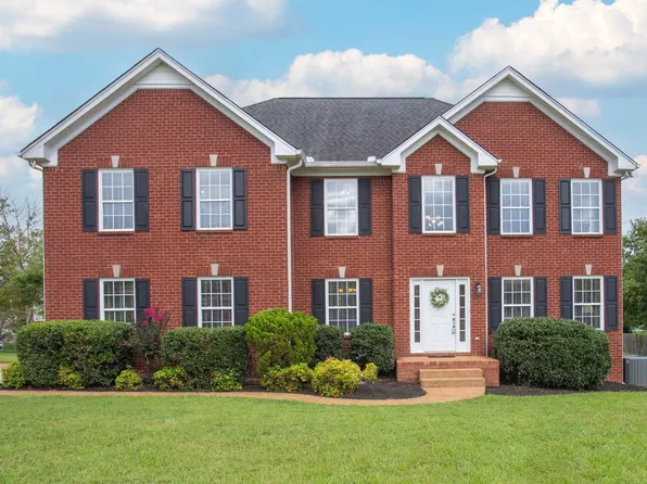 1400 Oakhall Trce, Mount Juliet, TN 37122