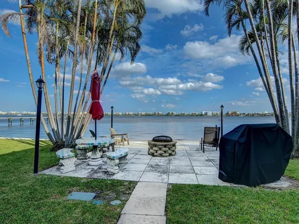 1426 S Lakeside Drive #33, Lake Worth Beach, FL 33460