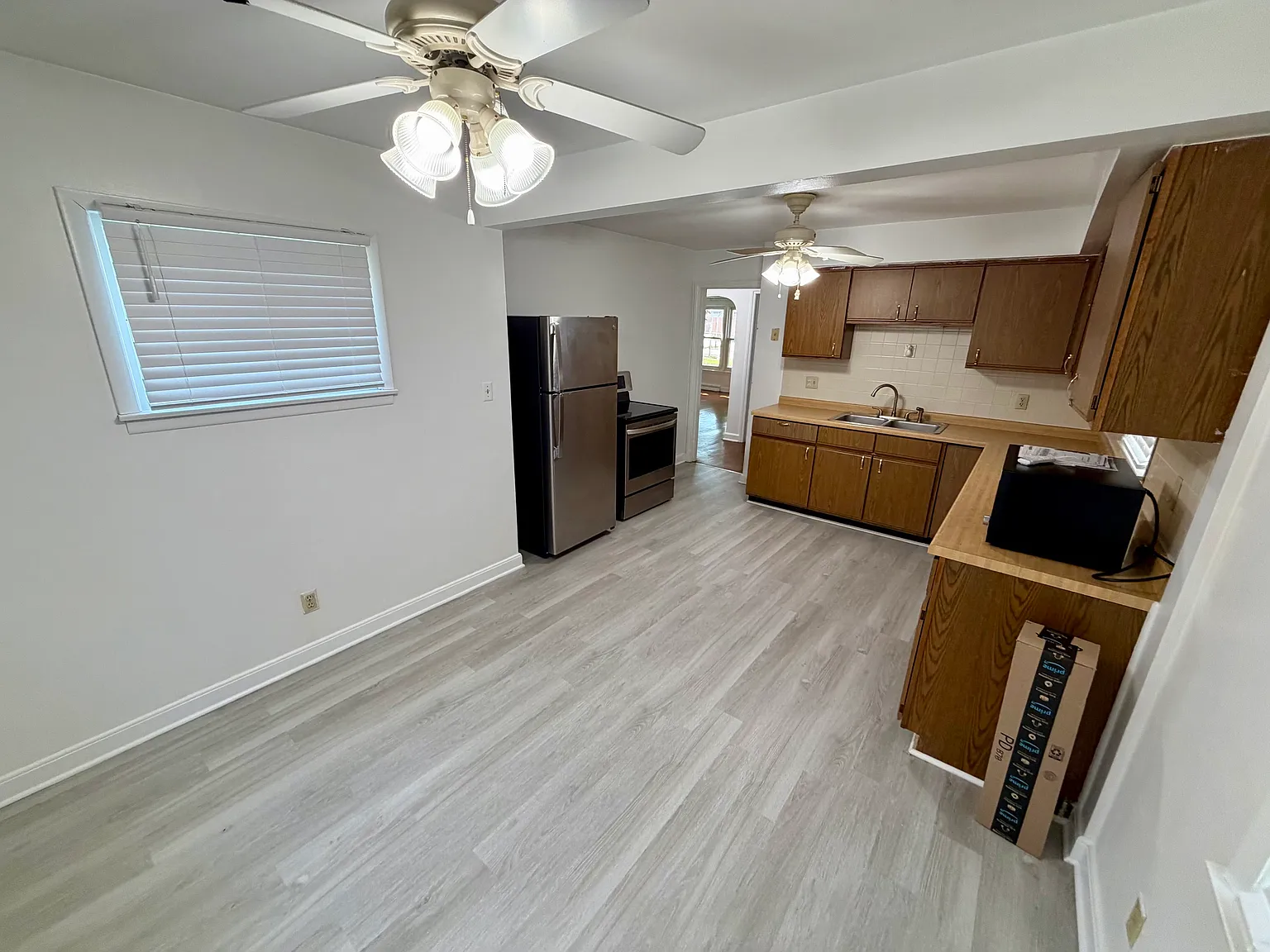 2 bed, 998 sqft, $1,200 — Photo 4