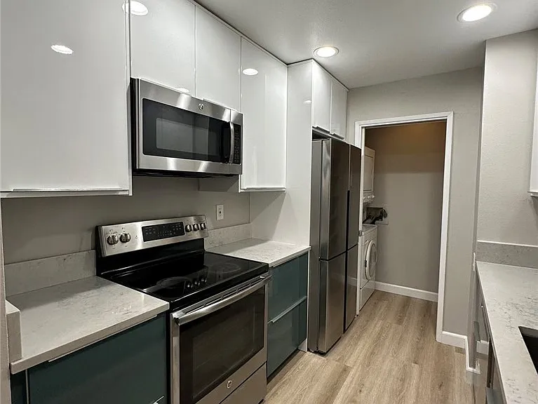 13104 Glen Ct #33 — Photo 23