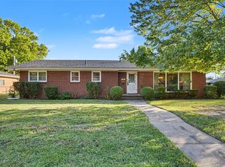 700 SE 10th St, Pryor, OK 74361