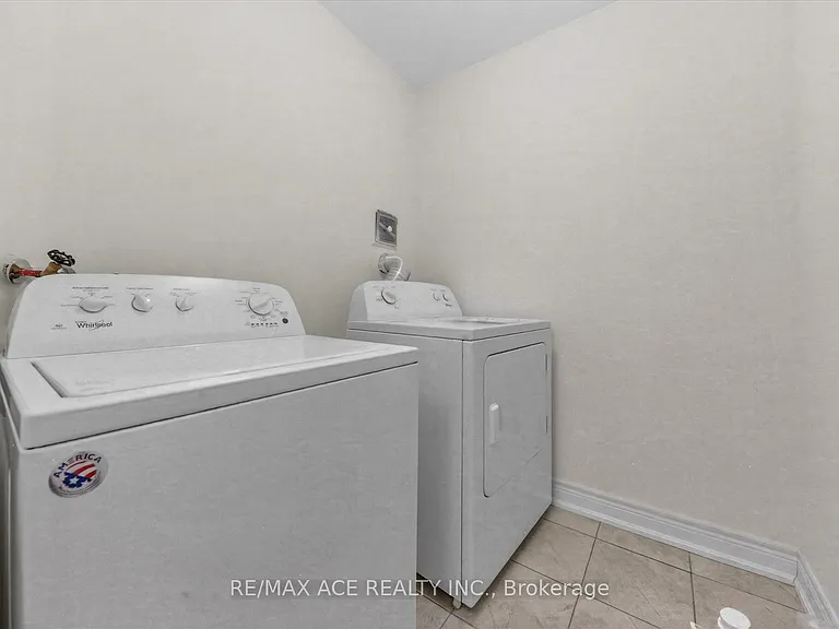 171 Snowbridge Way #26 — Photo 35