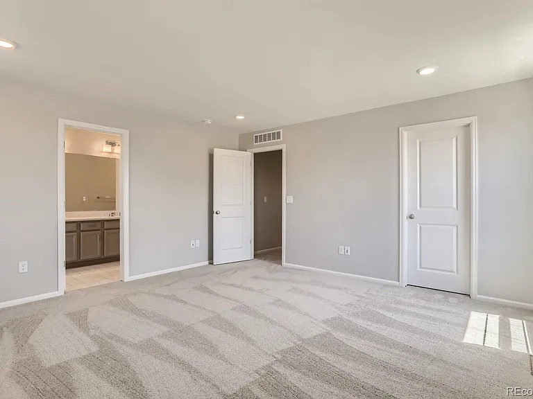 6302 N Fulton St — Photo 14