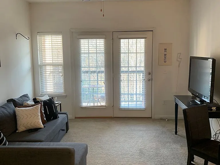 Lumpkin Place II Apartments — Photo 11