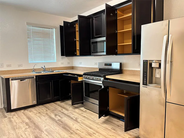 6703 Cortenridge Ln — Photo 12