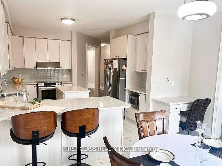 9 Wiley Ave #UPPER FLOOR — Photo 2