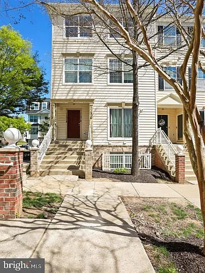11312 King George Dr #4 — Photo 4