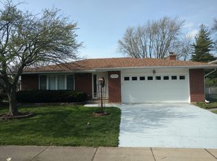 1764 E Camp McDonald Rd, Mount Prospect, IL 60056