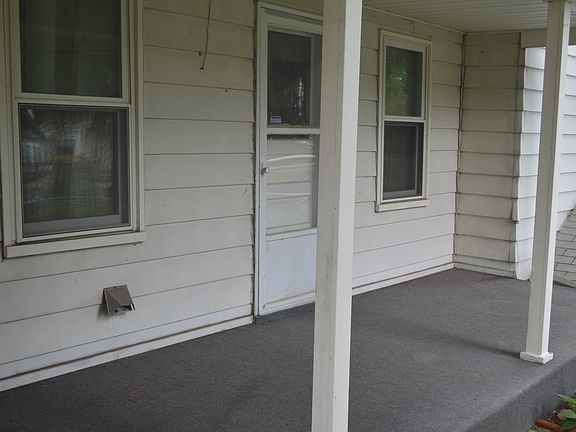 3rd image of 209 Walnut Street