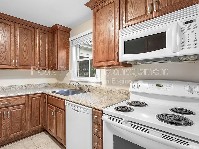 8514 Wetherly Dr — Photo 9