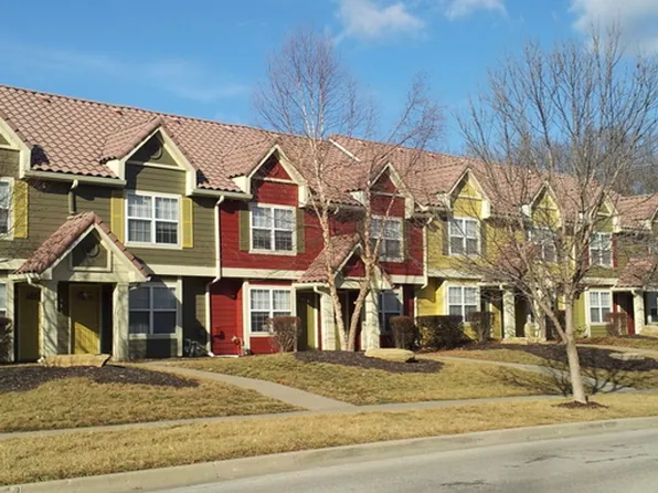 HTV - HARBORTOWN VILLAS, LLC