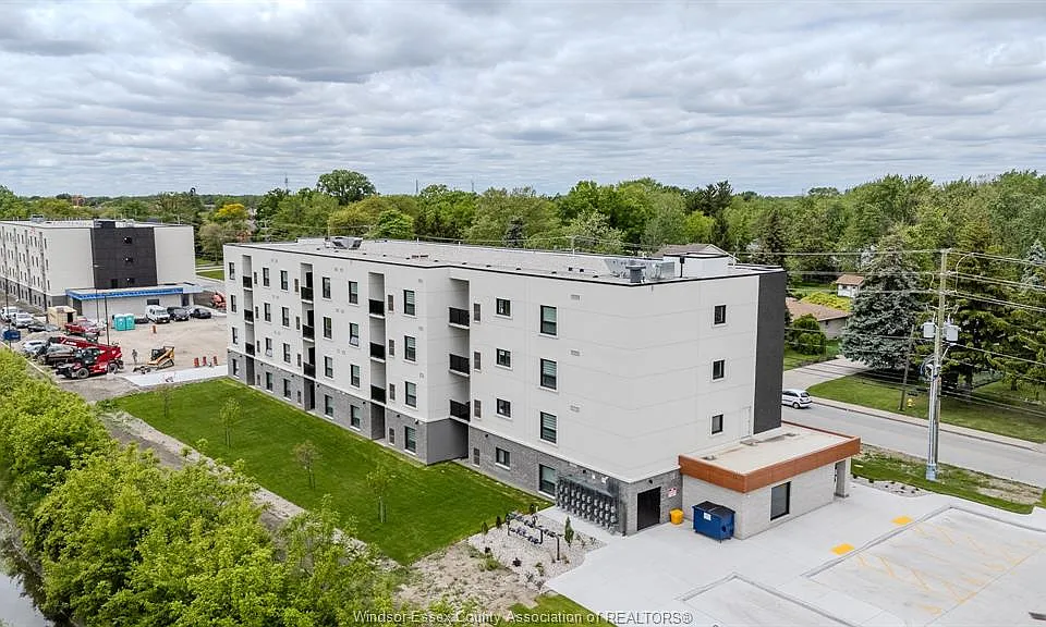 705 Grand Marais Rd E #311