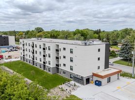 755 Grand Marais Rd E, Windsor, ON