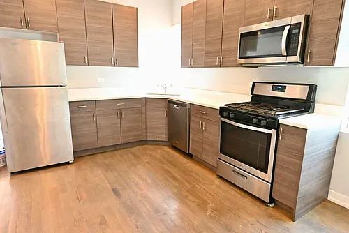 2750 W Cermak Rd #3F Photo 1