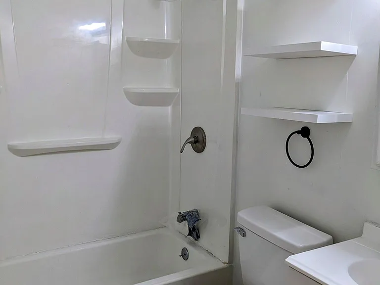 1272 Almont Dr SW — Photo 13