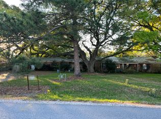 150 County Road 146, Alvin, TX 77511
