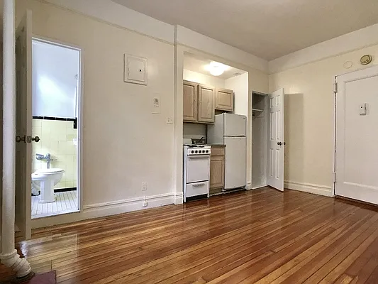 Rented by Sovereign Associates | media 9