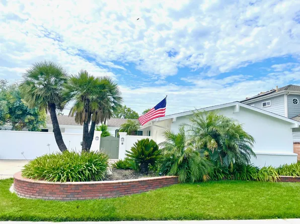 2722 Engel Dr, Los Alamitos, CA 90720